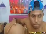 Awesome Tranny Loves to Suck Cock