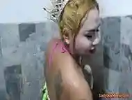 Amateur Ladyboy Chan Shower And Jerking Off