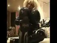 Roxina2010TheQueenOfRubberBoobs020610.WMV