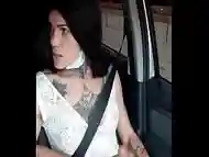 Sabrina Prezotte FUDENDO O UBER nos estacionamentos da Barra Funda. - Primeiro dia do ano peguei um uber para me deixar na rua da neca, tive que pagar a corrida fudendo o rabo dele...