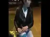 Travesti muestra el Ano